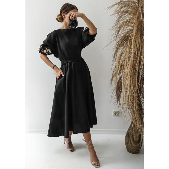 Bavlnené čierne šaty MOSQUITO s výšivkou